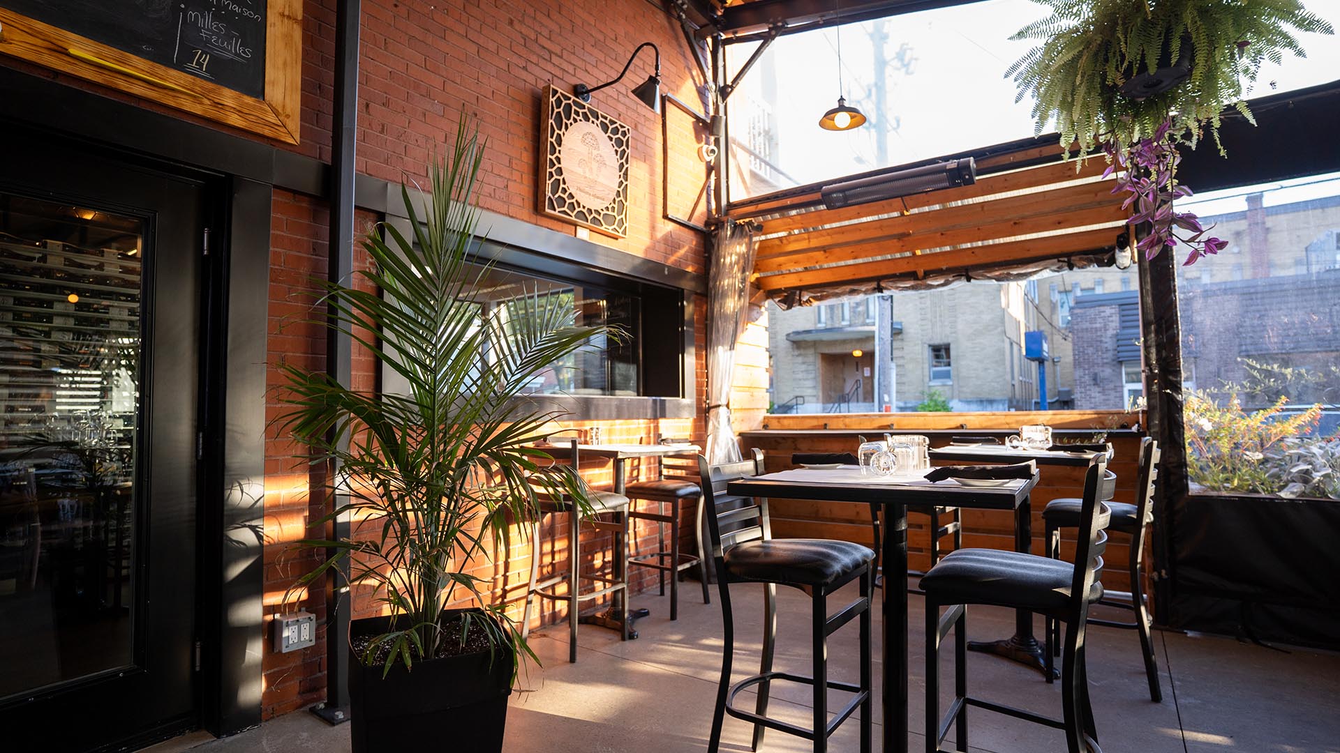 Terrasse chauffée - Bistro L'Imprévu